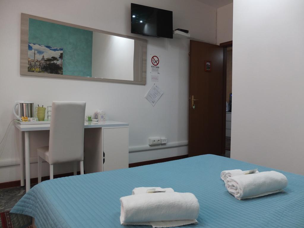 Maxim Rooms โรม ภายนอก รูปภาพ