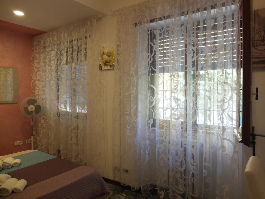 Maxim Rooms โรม ภายนอก รูปภาพ