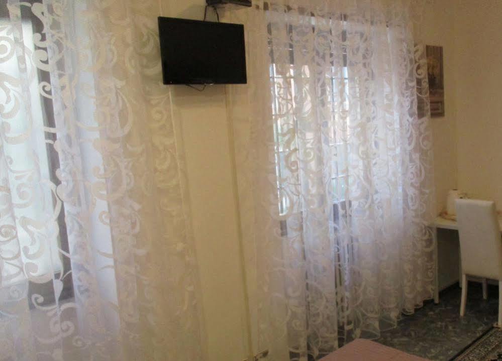 Maxim Rooms โรม ภายนอก รูปภาพ