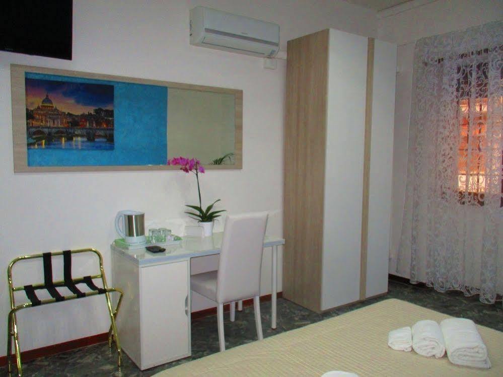 Maxim Rooms โรม ภายนอก รูปภาพ