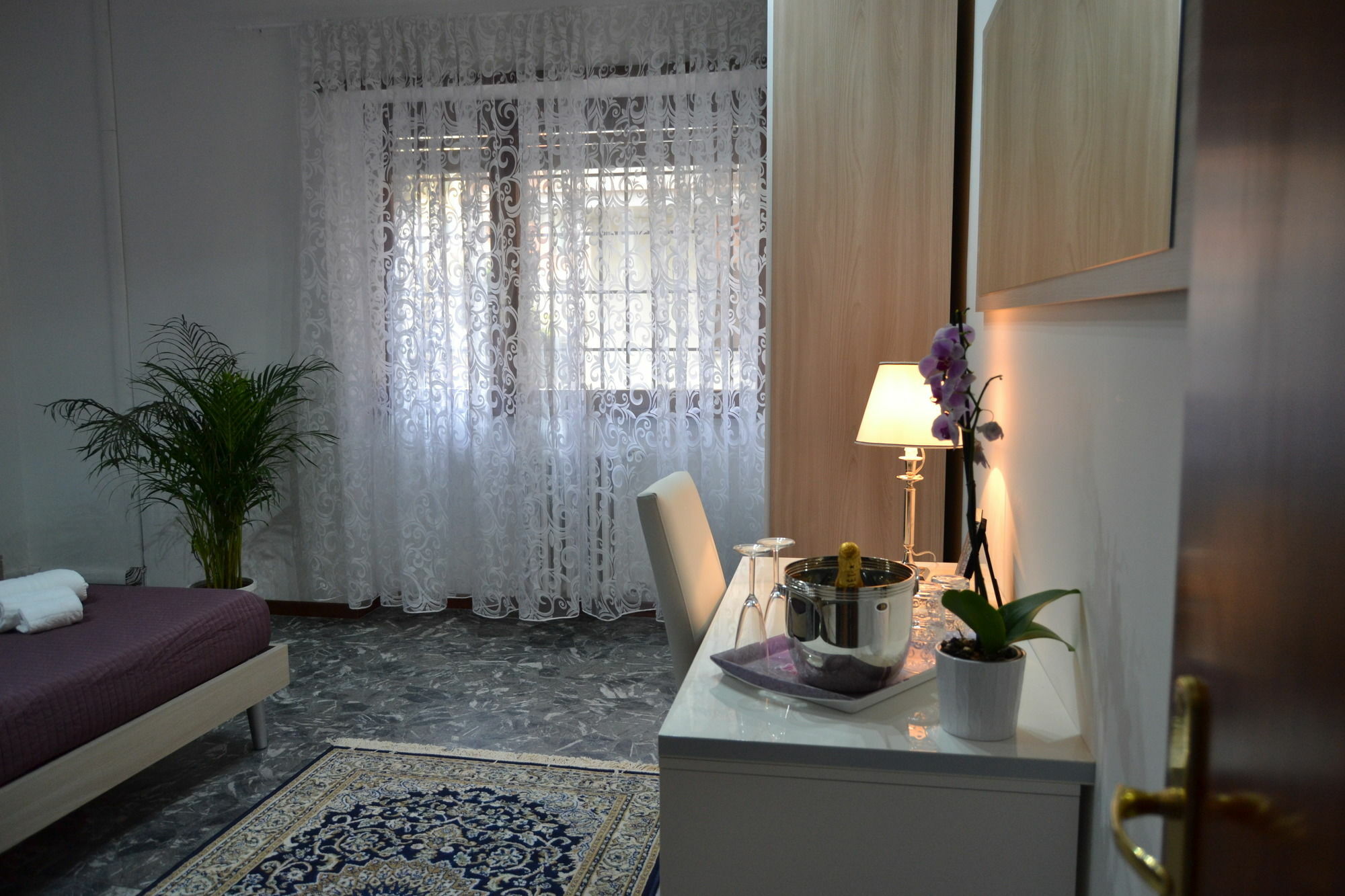 Maxim Rooms โรม ภายนอก รูปภาพ
